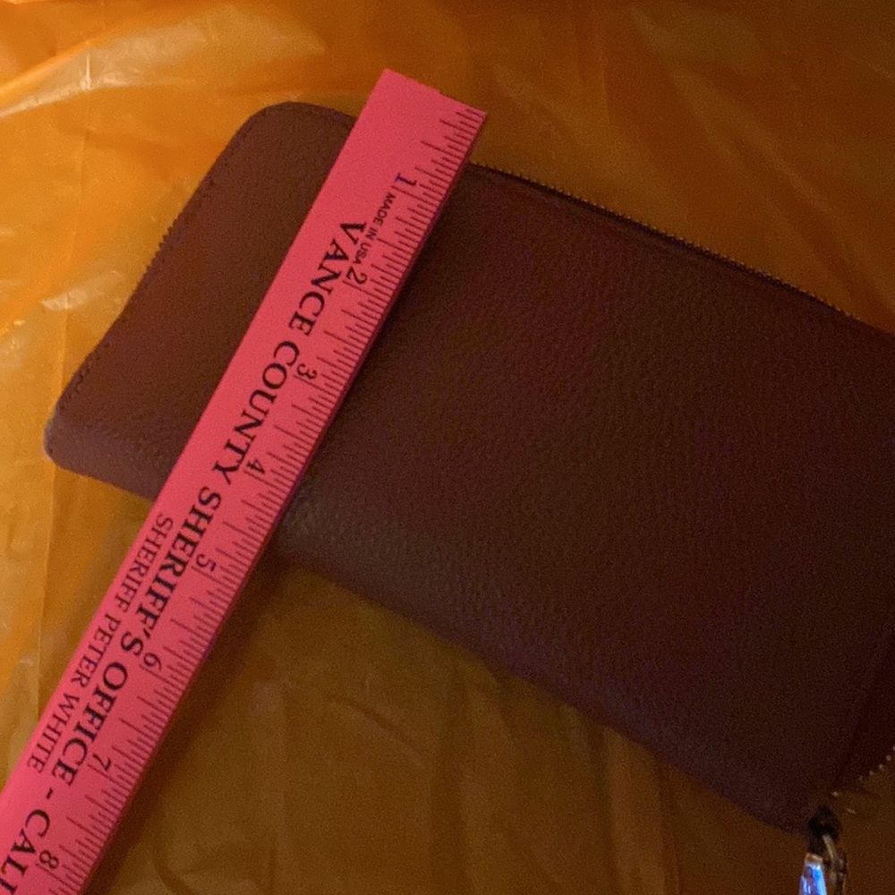 Thirty one wallet with wristlet (burgundy) - Picture 6 of 7